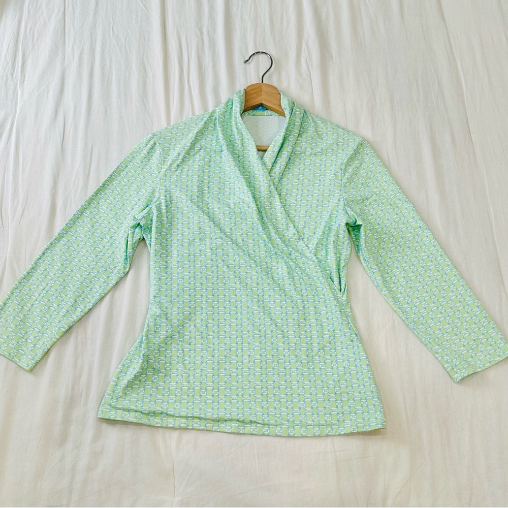 J. McLaughlin Light Green White Link Patterned Blouse